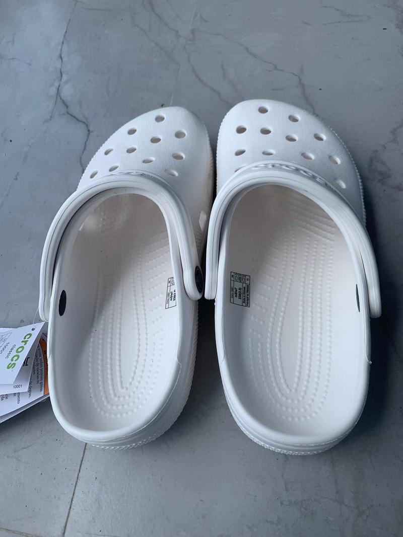 Crocs Unisex Adult Slippers