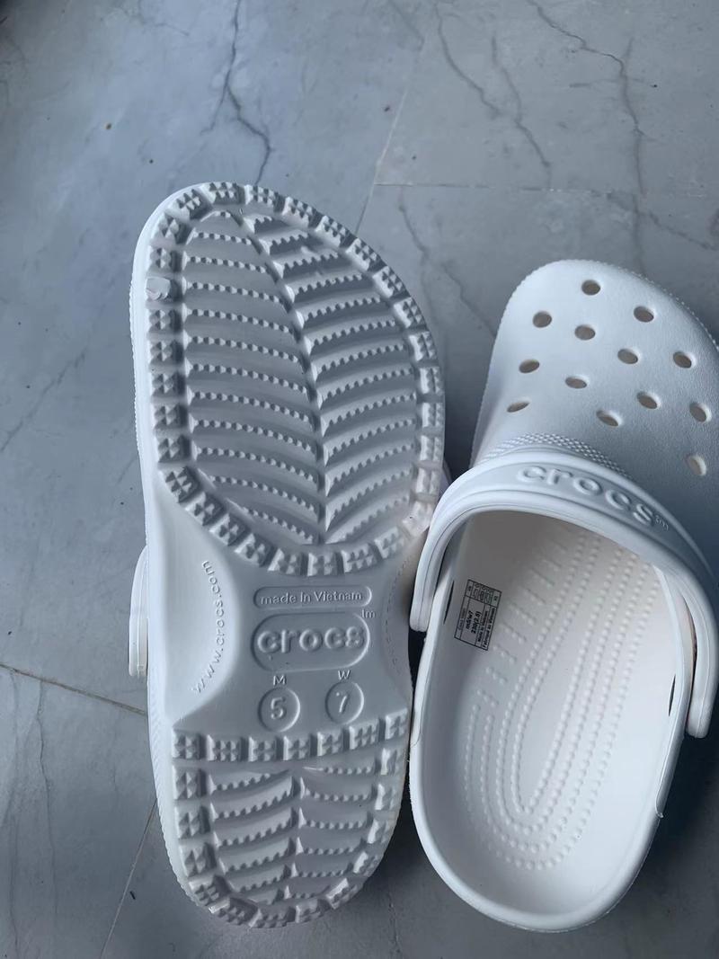 Crocs Unisex Adult Slippers